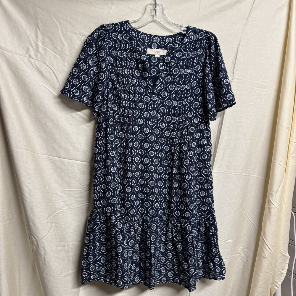 Loft XS Blue Pattern Dress Short Sleeves Ruffled Bottom